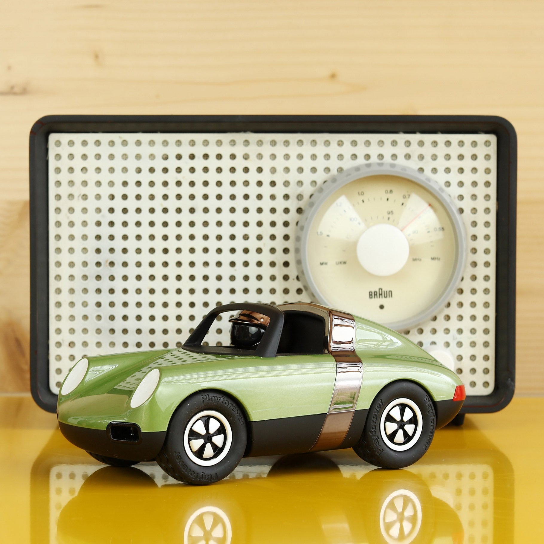 Luft Hopper Ride-On Car for Kids 1+ – Ivory Targa Design, Durable ABS Plastic, Safety Tested, Chic Classic Style 3