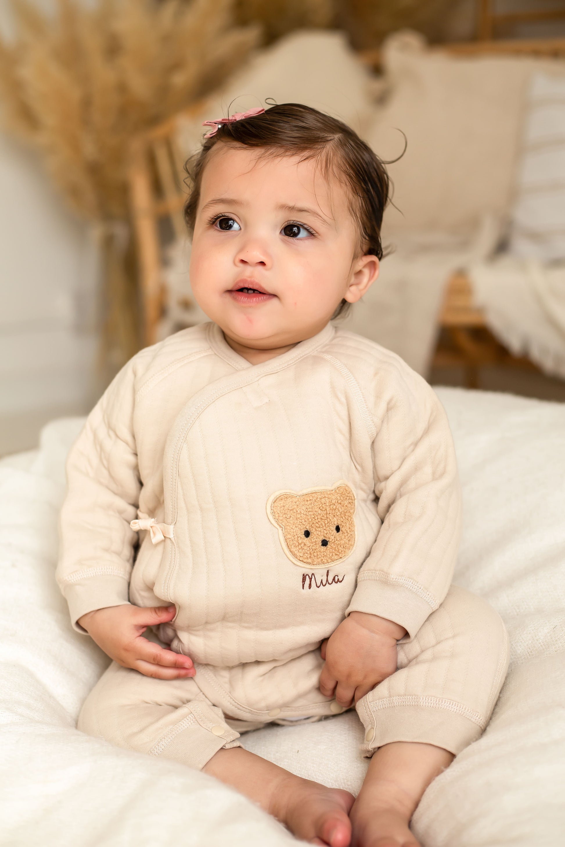 Organic Cotton Newborn Romper with Teddy Bear Boucle Design and Bow Closure – Unisex Baby Grow 3