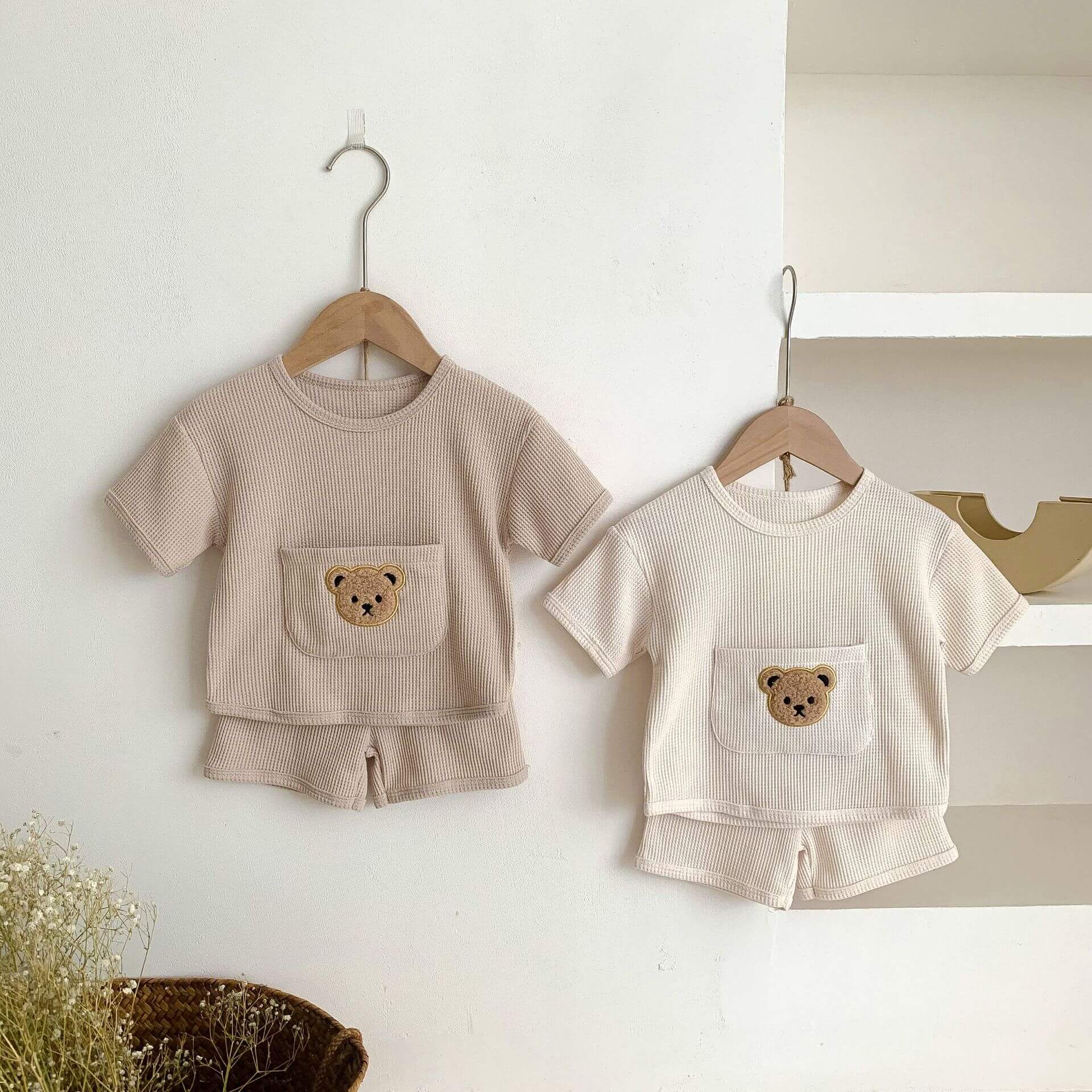Organic Cotton T-Shirt and Shorts Set for Kids – Waffle Bear Design, Elastic Waistband, Comfortable Summer Outfit 0