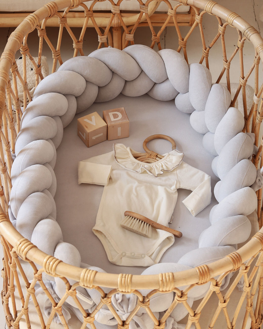 Plaited Cotton Velvet Baby Nest with Hypoallergenic Filling – Cozy Newborn Sleep Pod for Safe Rest and Play 5