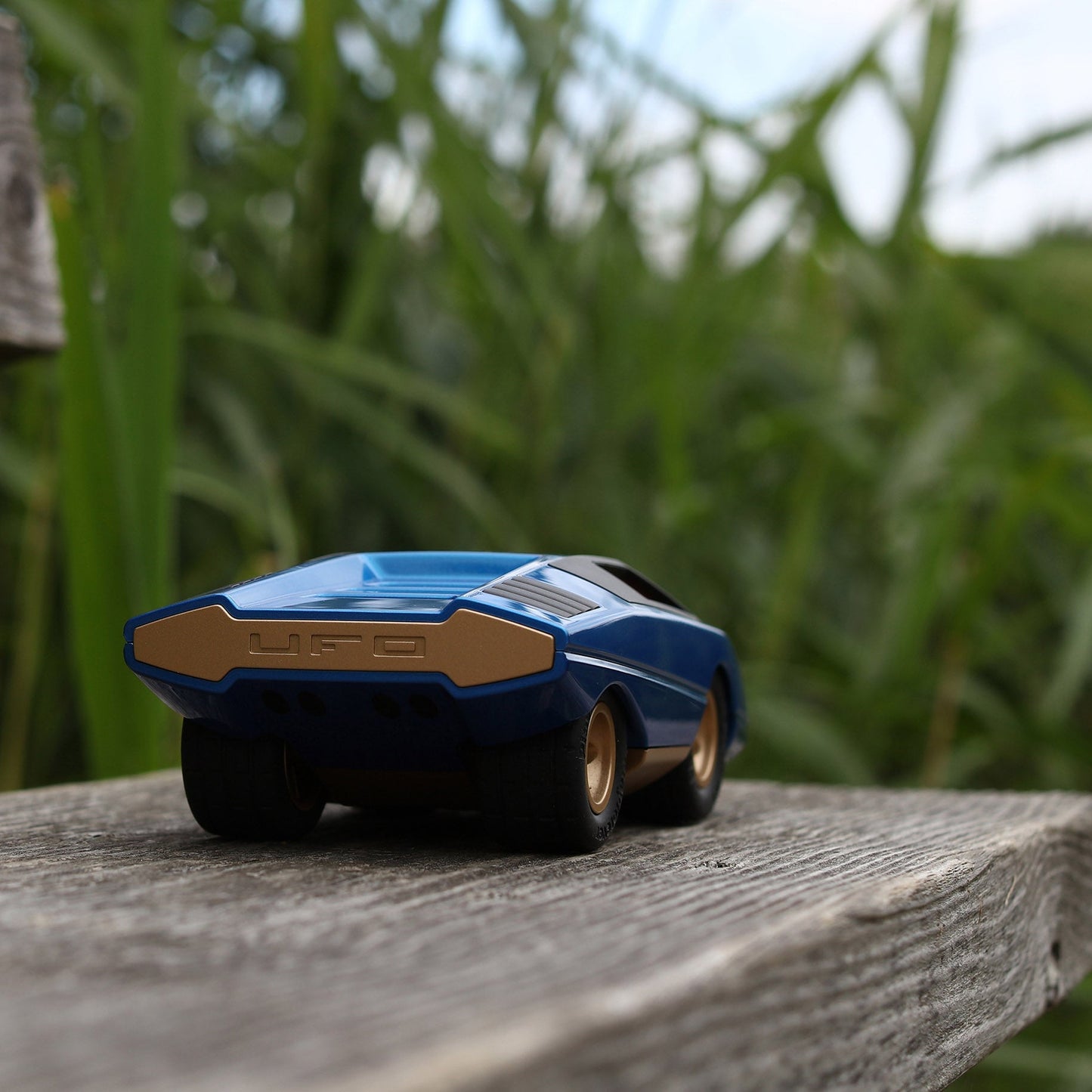 Retro-Inspired UFO Toy Car for Kids, Safety Tested, High Gloss Finish, Hand-Polished, Compact Size 4